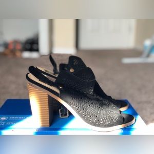 DV Dolce Vita Kassi Black Open Peep Toe Block Heel